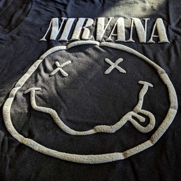 Nirvana - Black Smiley (Hi-Build) póló